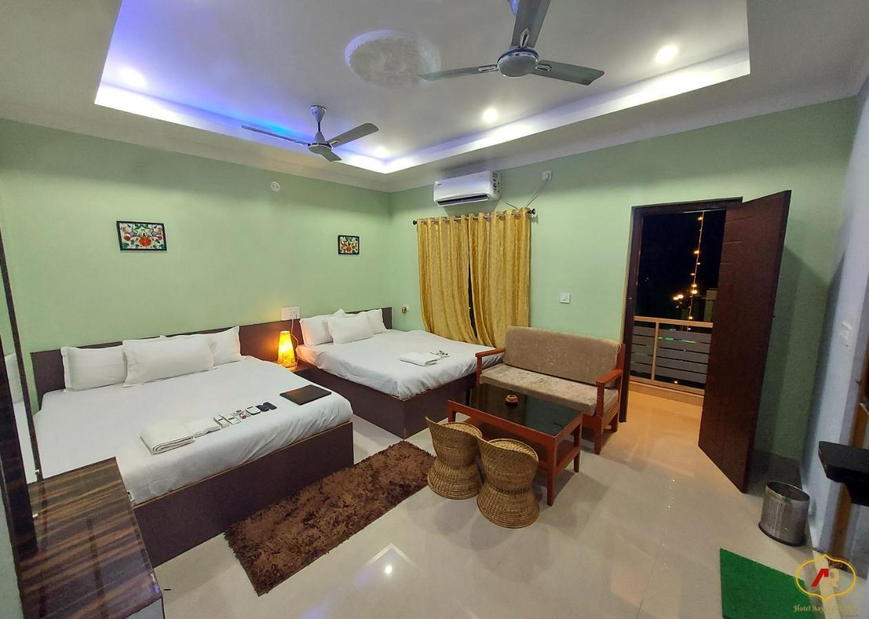Hotel Aayes And Resort ชานตี นิเคทัน ภายนอก รูปภาพ